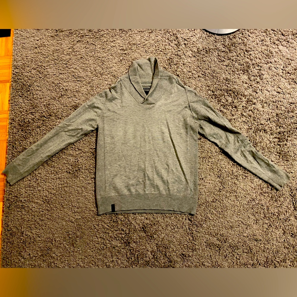 Urban Behaviour Soft Turtle Neck Sweater Size Medium